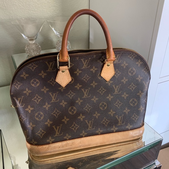 SOLD! AUTHENTIC Louis Vuitton Alma PM Bag - Picture 2 of 8